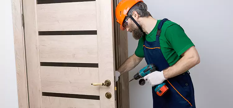 Replace Internal Door Handle with Lock University